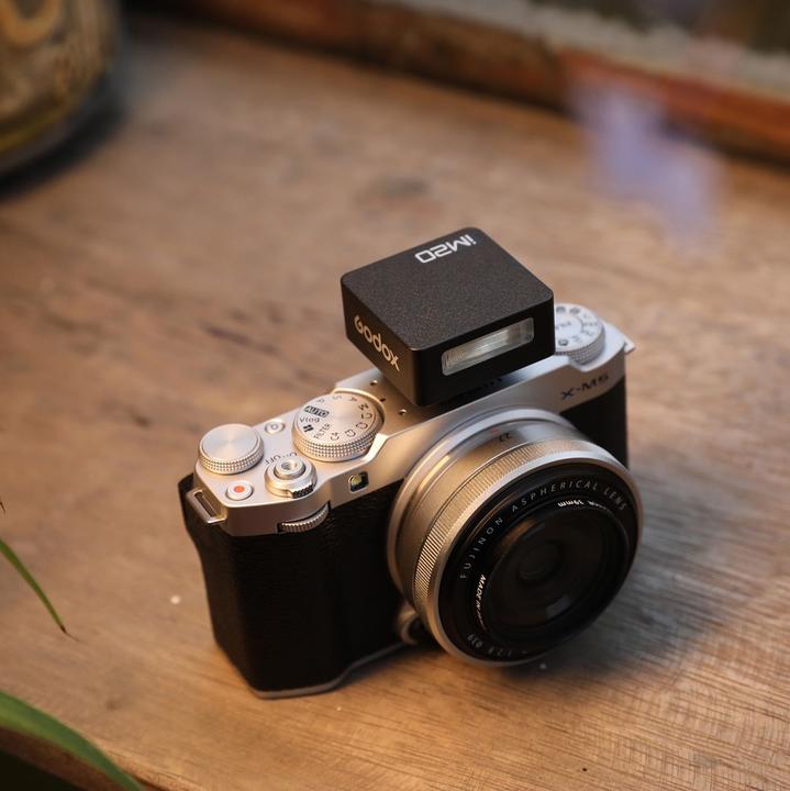 Actual product image Godox iM20 iFlash (Plug-on flash, Universal)