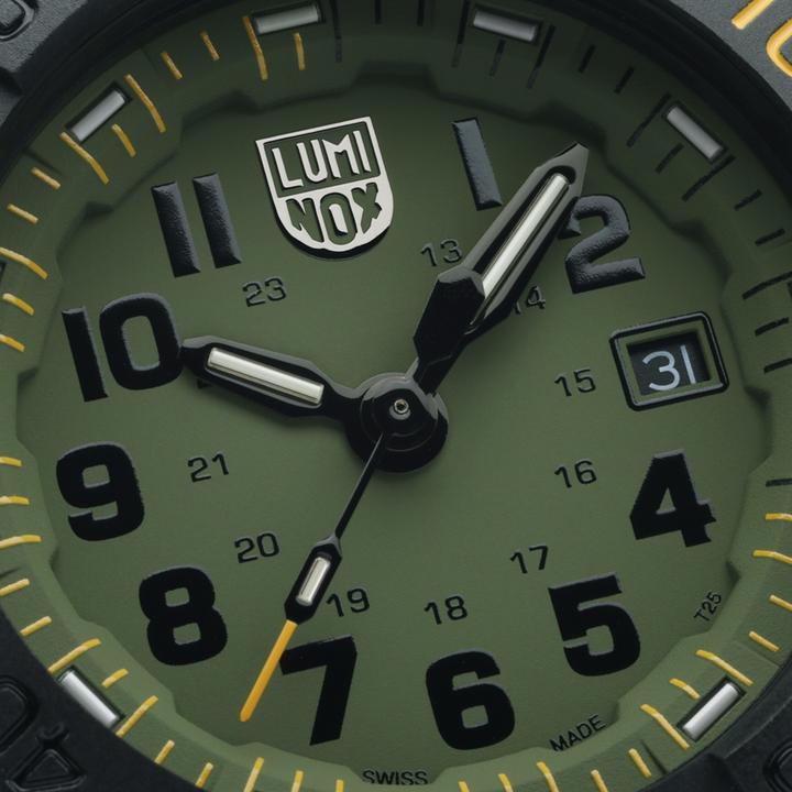 Immagine prodotto Luminox Navy Seal XS.3517.NSF.SET (Fatto in Svizzera, Lunetta girevole a sinistra, Orologio da polso analogico, 45 mm)