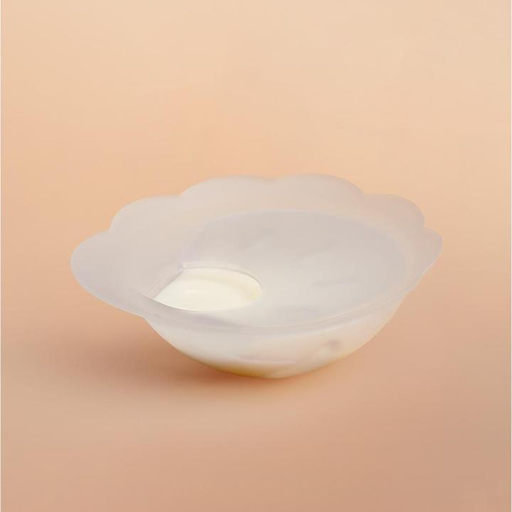 Actual product image Haakaa Petal Soft Silicone Milk Collector