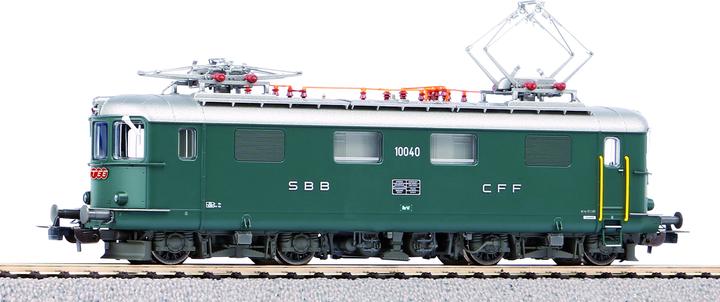 Actual product image Piko SBB electric locomotive Re 4/4 I 10040 green with TEE sign Ep. III/IV DCS (Track H0)