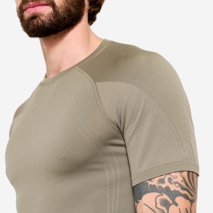 Actual product image Kimjaly T-Shirt Yoga Herren Zweite-Haut-Effekt - kaschmirbeige (L)