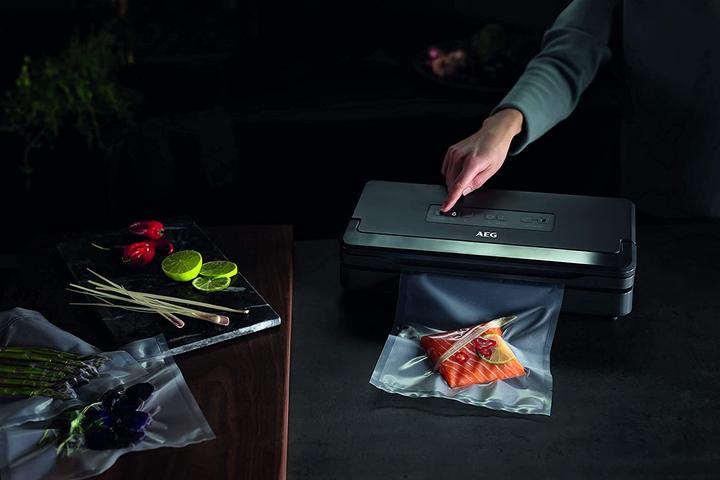 Actual product image AEG A6-1-6AG with Wet & Dry Function, Grey