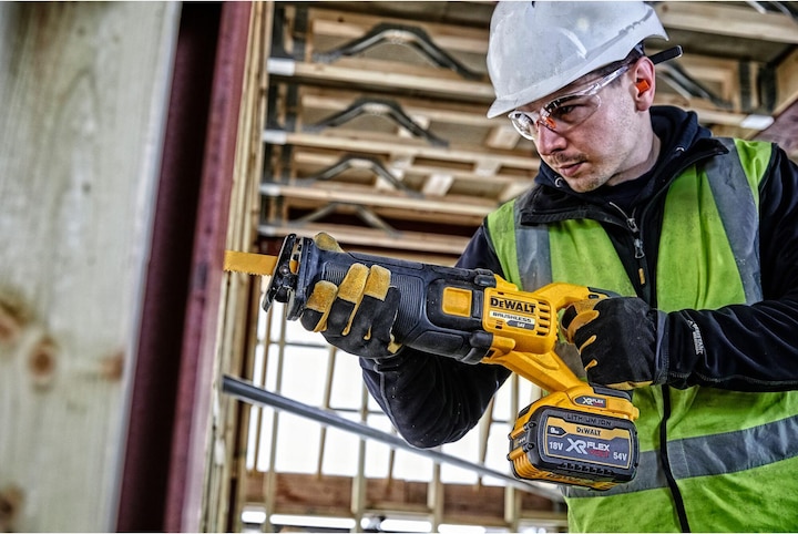 Actual product image DeWalt DCS389NT Accu Reciprozaag 54V Flexvolt Basic Body in TSTAK