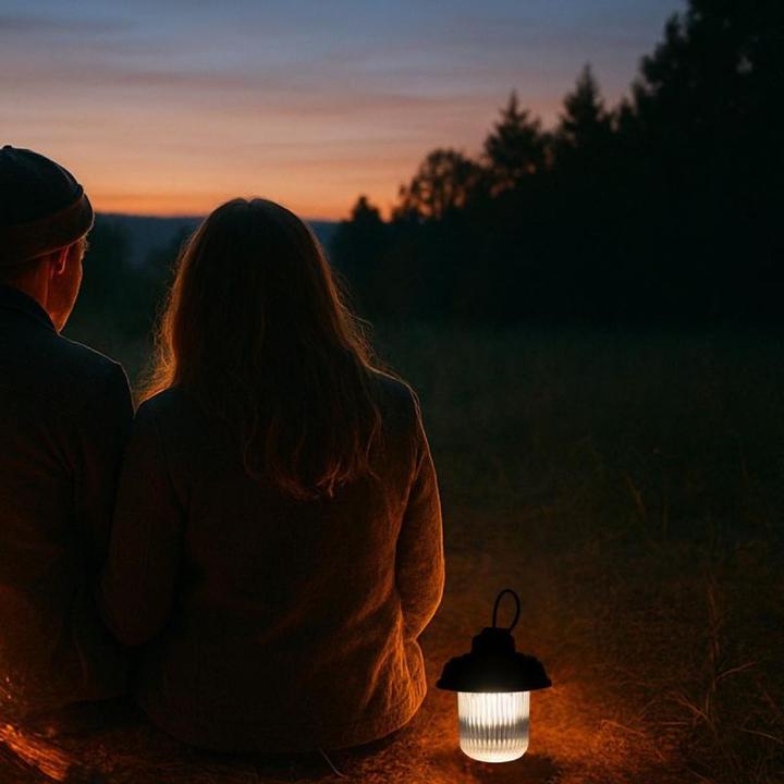 Actual product image Redcliffs Latarka Lampa Camping USB 3 Rodzaje światła Czarny