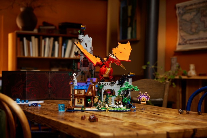 Immagine prodotto LEGO 21348 Dungeons & Dragons: La saga del Drago Rosso (21348, LEGO Ideas, Set LEGO rari)