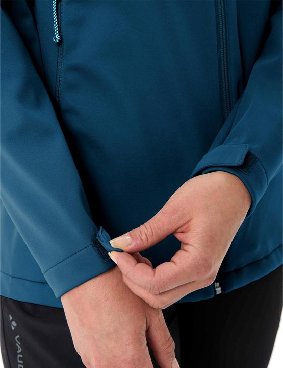 Actual product image Vaude Women's Everhike Softshell Jacket (40, M)