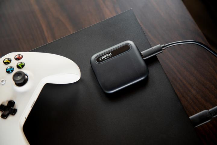 Actual product image Crucial X6 (4000 GB)