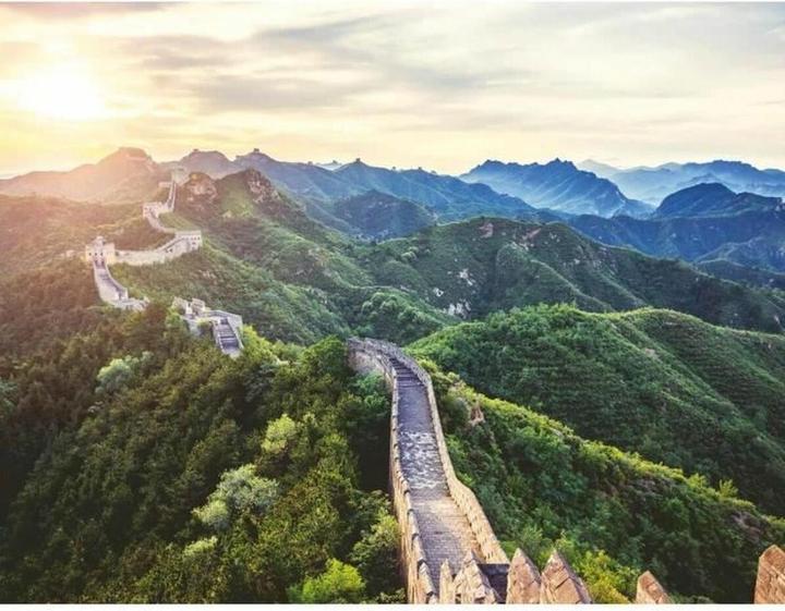 Actual product image Ravensburger Chin.wall in sunlight 2000p (2000 pieces)