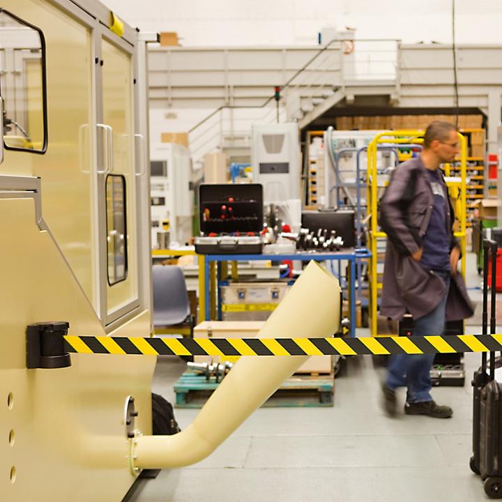 Immagine prodotto Moravia MORION Cinghia da parete, fettuccia magnetica da 3 m nero-giallo-nero