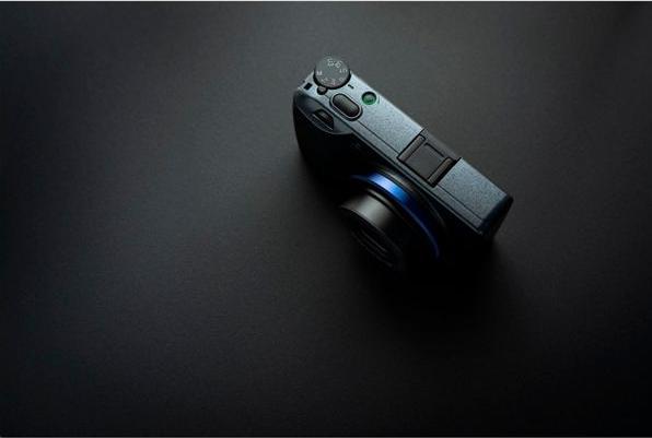Actual product image RICOH GR IIIx Urban Edition (26 mm, 24.24 Mpx, APS-C / DX)
