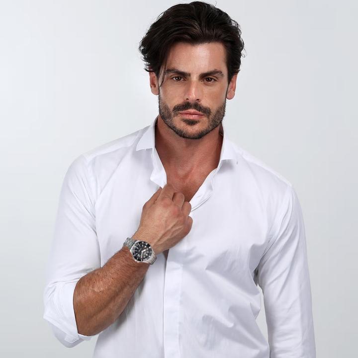 Actual product image Sector R3223161006 230 (Analogue wristwatch, 43 mm)