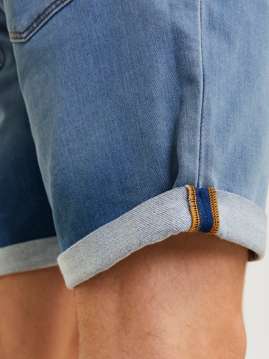 Actual product image Jack & Jones Regular Fit Regular Fit Shorts Regular Fit Shorts (S)