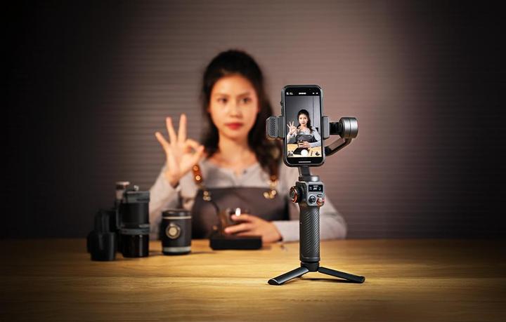 Actual product image Hohem iSteady M6 (Smartphone, 0.40 kg)