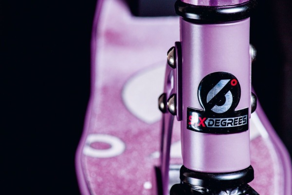 Actual product image Six Degrees Lw