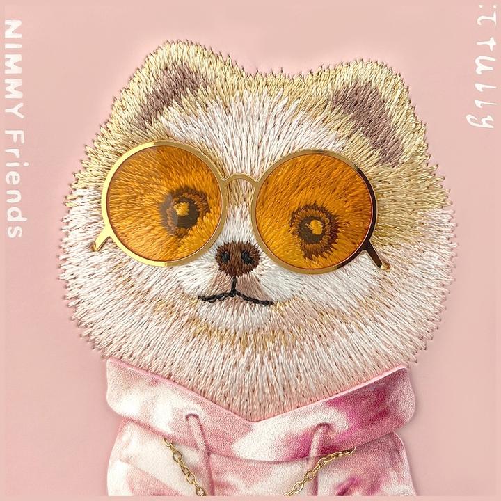 Actual product image Audi Etui Nimmy Glasses Cool Dog do iPhone 17 różowy (Apple iPhone 17)