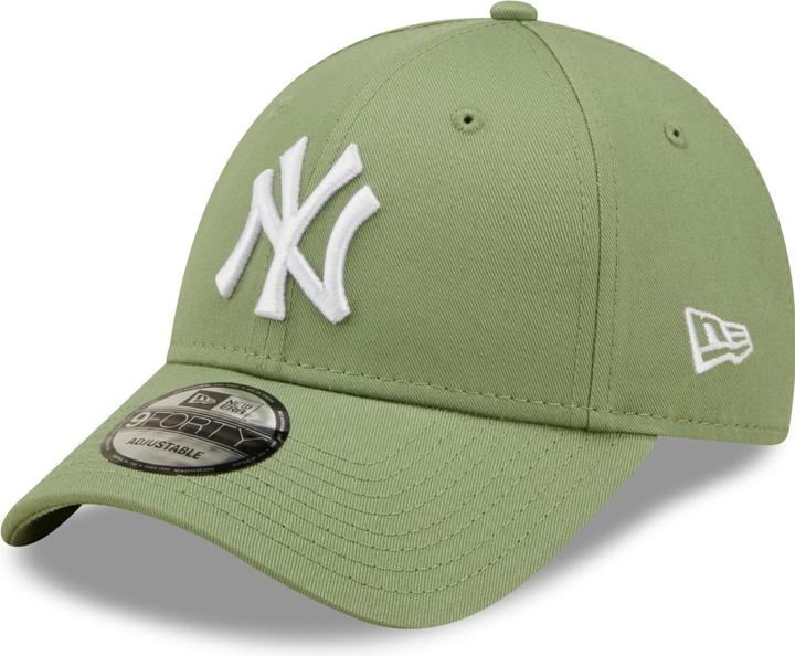Actual product image New Era 9Forty Strapback New York Yankees Jade