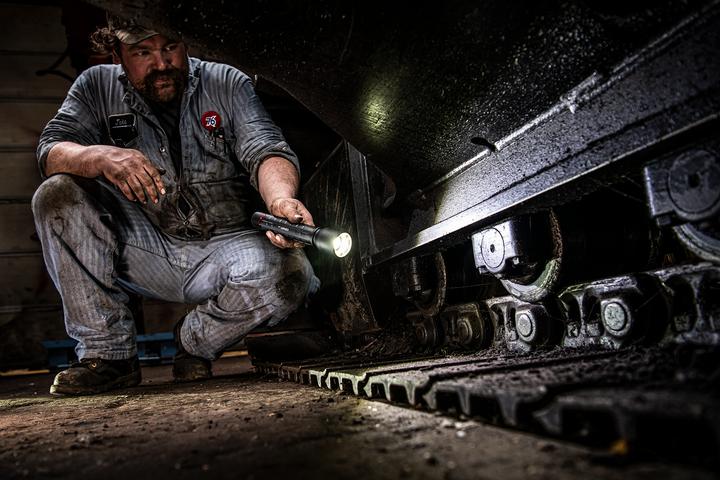 Produktbild Coast XP18R wiederaufladbare Taschenlampe 3650 Lumen (26.30 cm, 3650 lm)