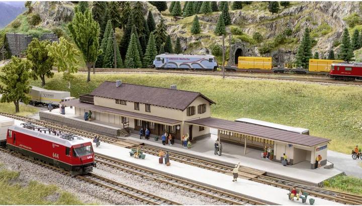Noch RhB Bahnhof Bergün Spur H0