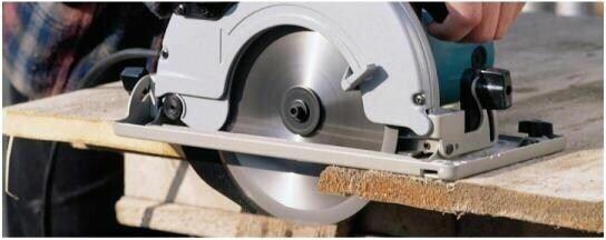 Image du produit Makita Scie circulaire 5705RK