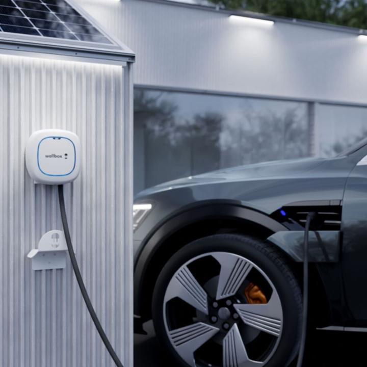 Image du produit Wallbox Netzstecker (7.40 kW)