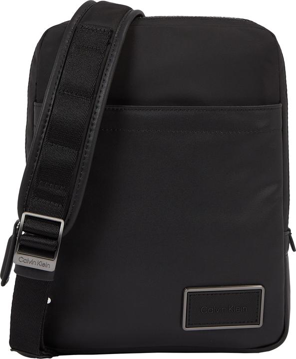 Image du produit Calvin Klein Bodybag CK Elevated Conv Reporter SP23 (28% polyester, 5% Polyuréthane, 67% de polyester recyclé)