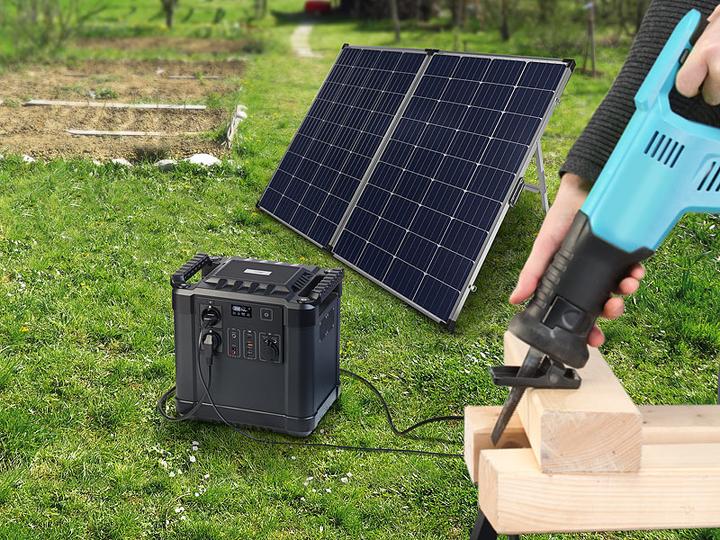 Actual product image Revolt Powerbank & Solar Generator (1456 Wh, 20 kg)