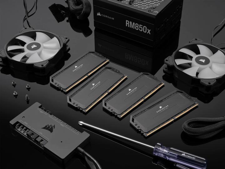 Produktbild Corsair Dominator Platinum RGB (2 x 16GB, 5200 MHz, DDR5-RAM, DIMM)