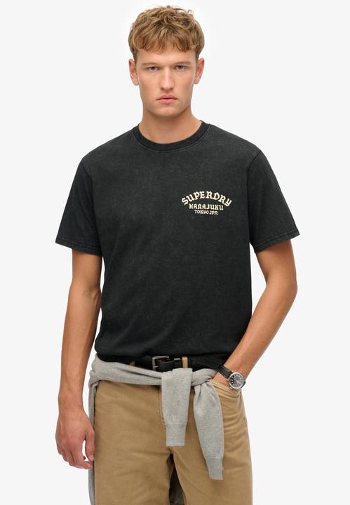 Produktbild Superdry Neo Trad Locker geschnittenes T-Shirt mit Tattoo-Grafik (L)