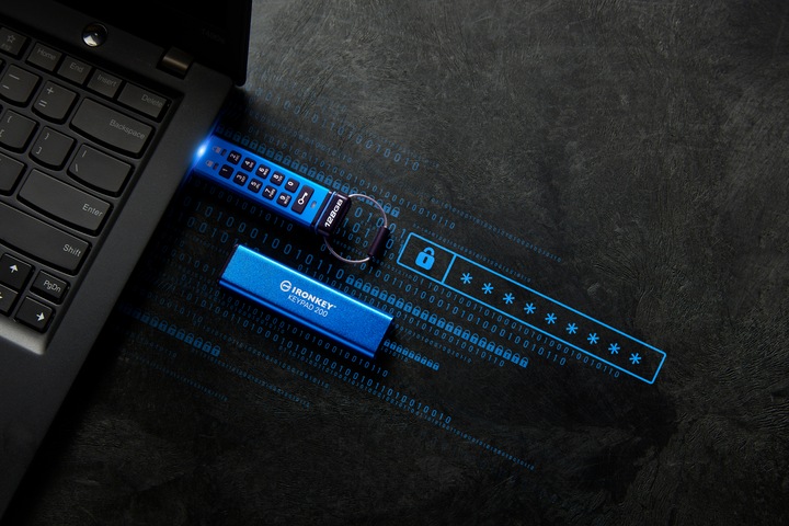 Produktbild Kingston IronKey Keypad 200 (8 GB, USB-A)