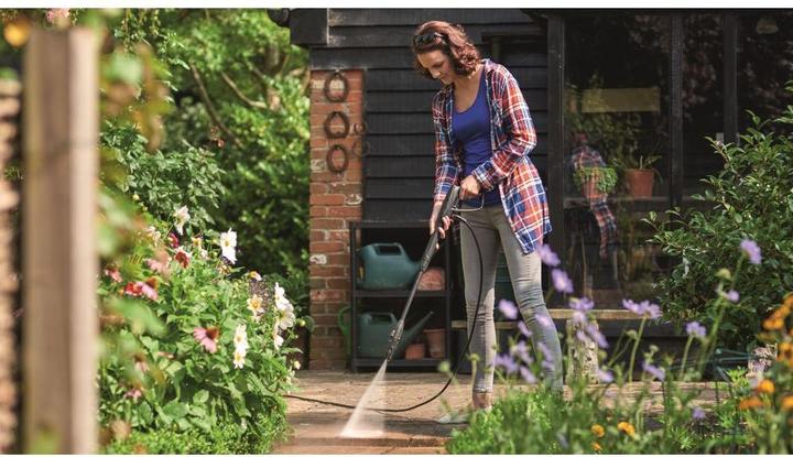 Actual product image Bosch Home & Garden Universal Aquatak 135 (Electrical connection)