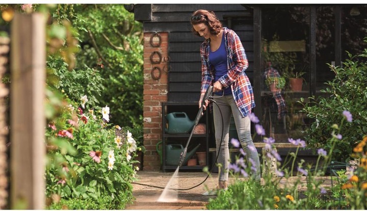 Actual product image Bosch Home & Garden Universal Aquatak 135 (Electrical connection)