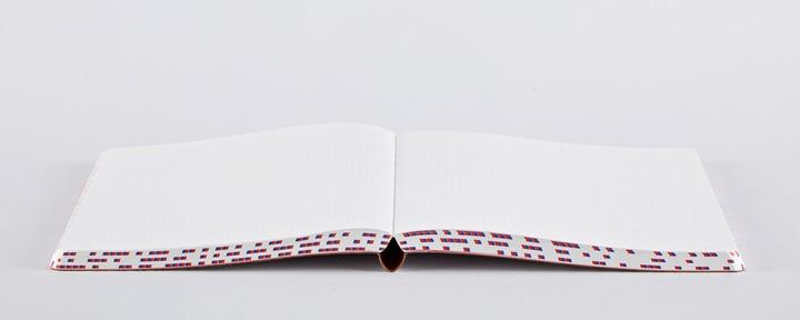 Actual product image Nuuna Graphic L, Megapixel (A5, Dotted, Soft cover)