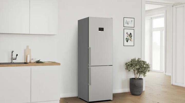 Image du produit Bosch Hausgeräte KGN367ICT (321 l)