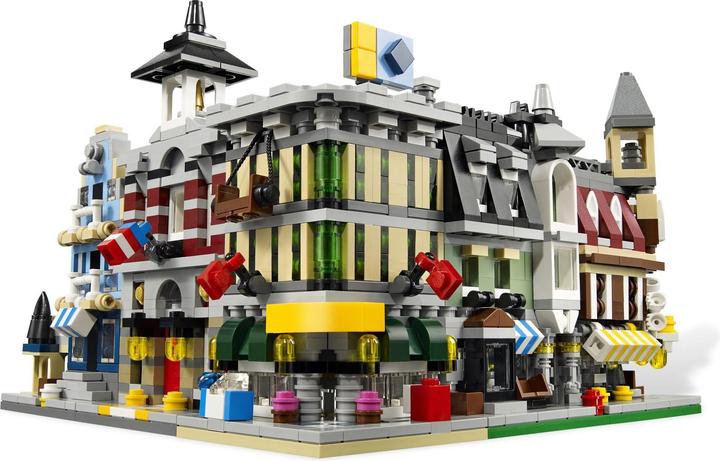 Actual product image LEGO Mini Modulars (10230)