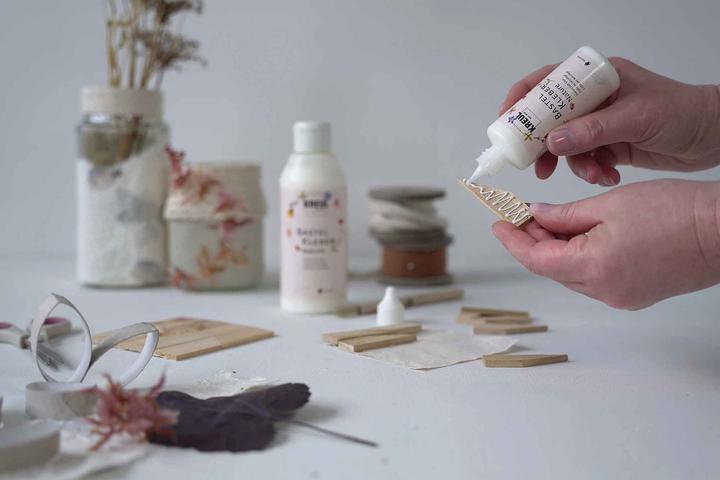 Actual product image Kreul Bastelkleber Nature 80 ml (60 g, 80 ml)