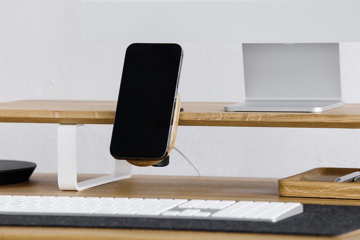 Actual product image Oakywood MagSafe iPhone Desk Shelf Mount - magnetic shelf mount for iPhone - color Oak -