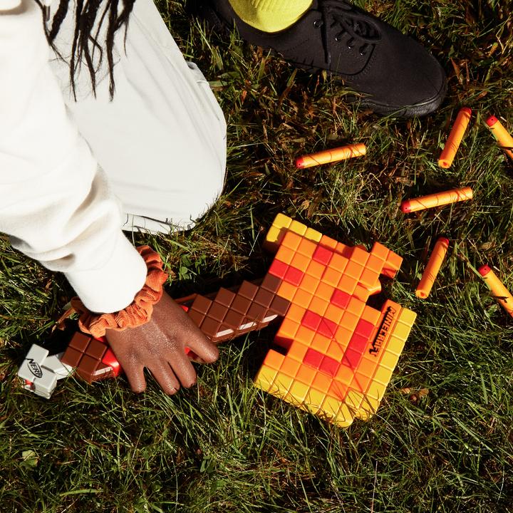 Produktbild Nerf Minecraft Firebrand