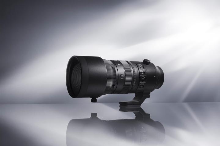 Actual product image Sigma 70-200mm f/2.8 DG DN OS Sports (L-Mount, full size)