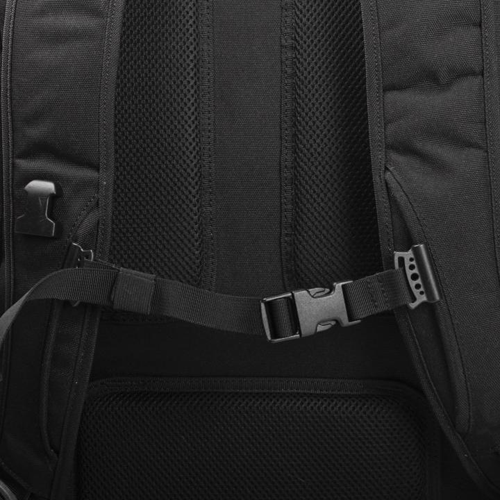 Actual product image Crumpler Truckster (Black) (Photo backpack)