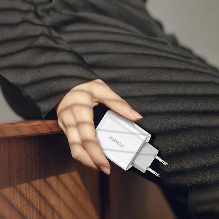 Produktbild Ugreen USB-A + USB-C 36W Ladegerät (36 W)