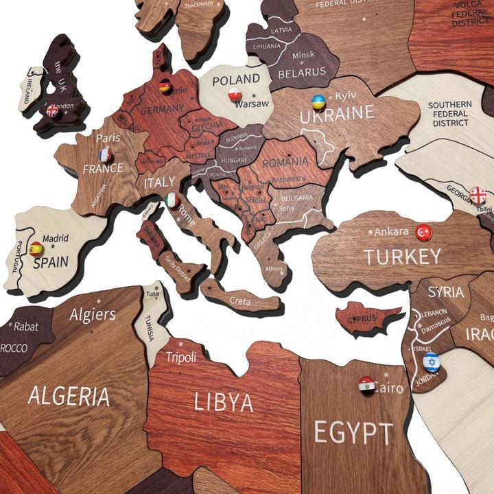 Actual product image Green Split World map (225 x 135 cm)