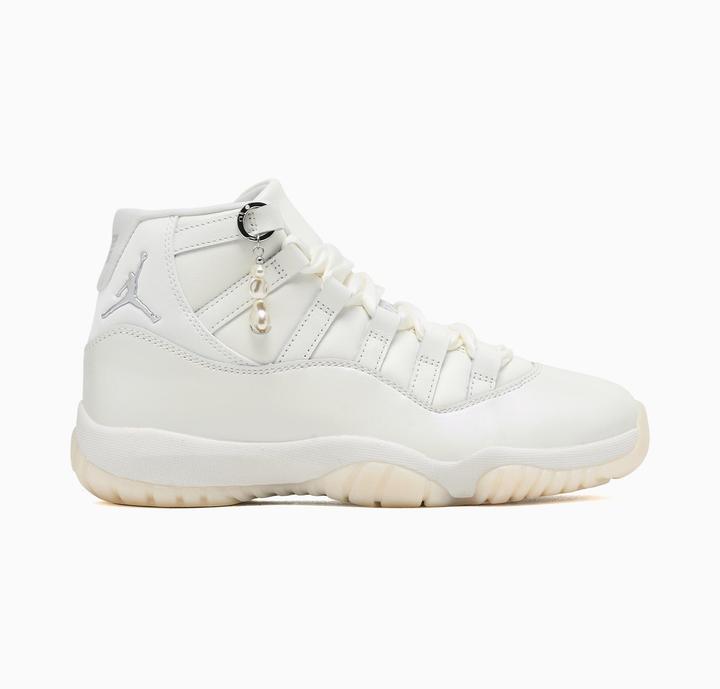 Image du produit Jordan Air Women's 11 Retro Pearl (38.5)