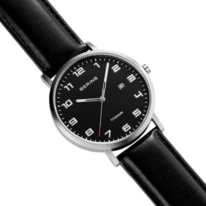 Actual product image Bering Titanium (Analogue wristwatch, 40 mm)