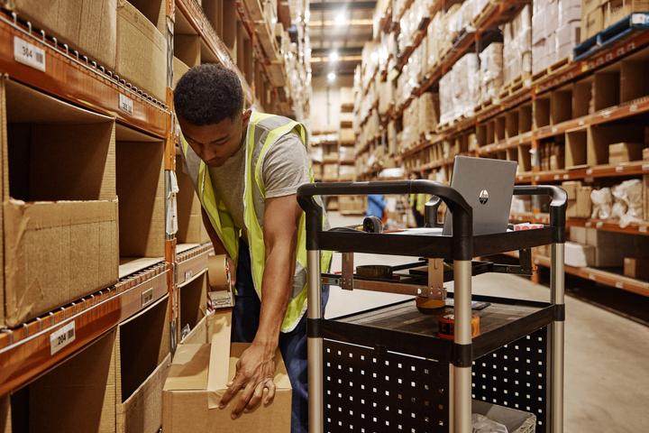 Actual product image HP Pro mt440 G3 Mobile Thin Client Intel Celeron 7305 35.5cm 14inch FHD AG 8GB DDR4 256GB/SSD W10IoT (14", 256 GB, 8 GB, DE)