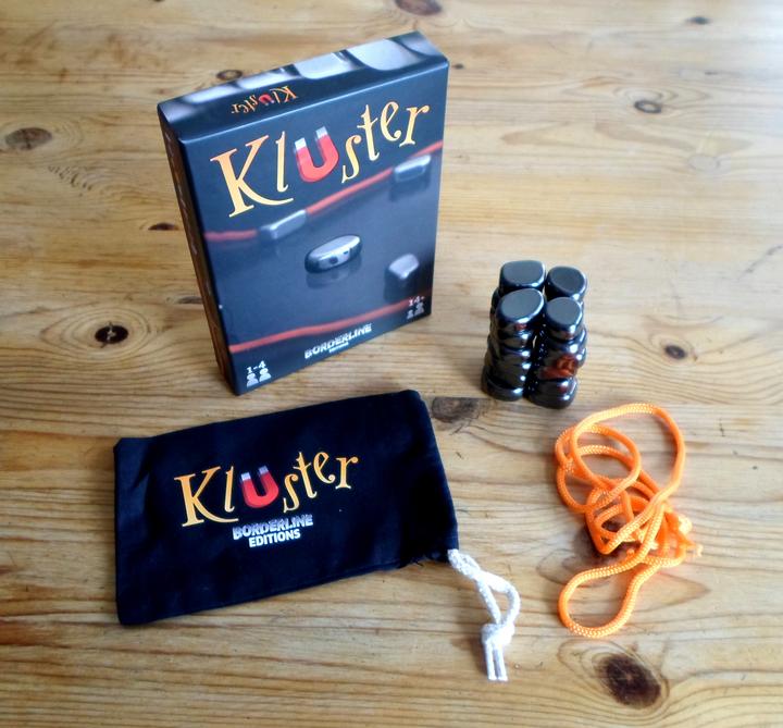 Actual product image Lautapelit Cluster (German, English, French, Italian)
