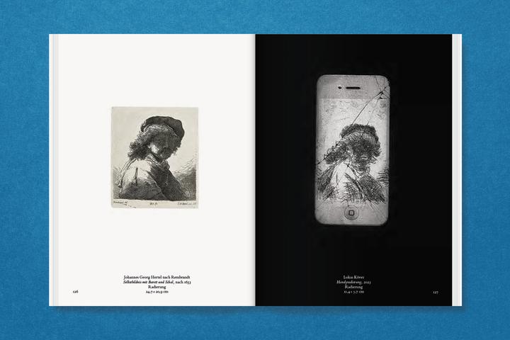 Immagine prodotto Zweitausenddreiundzwanzig (Inglese, Tedesco, Accademia d'arte di Düsseldorf, Donatella Fioretti, 2024)