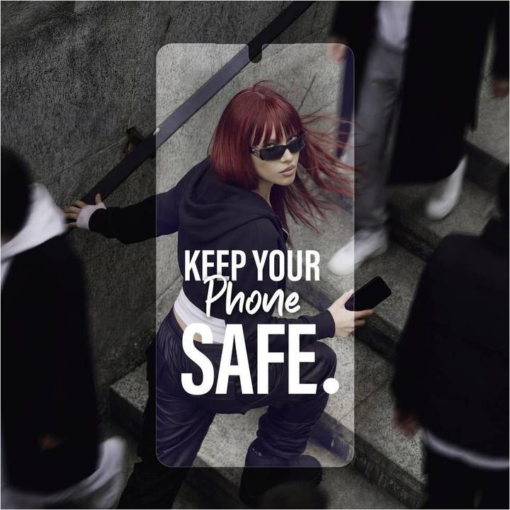 Actual product image PanzerGlass SAFE Ultra-Wide-Fit (1 pcs., Samsung Galaxy S26)