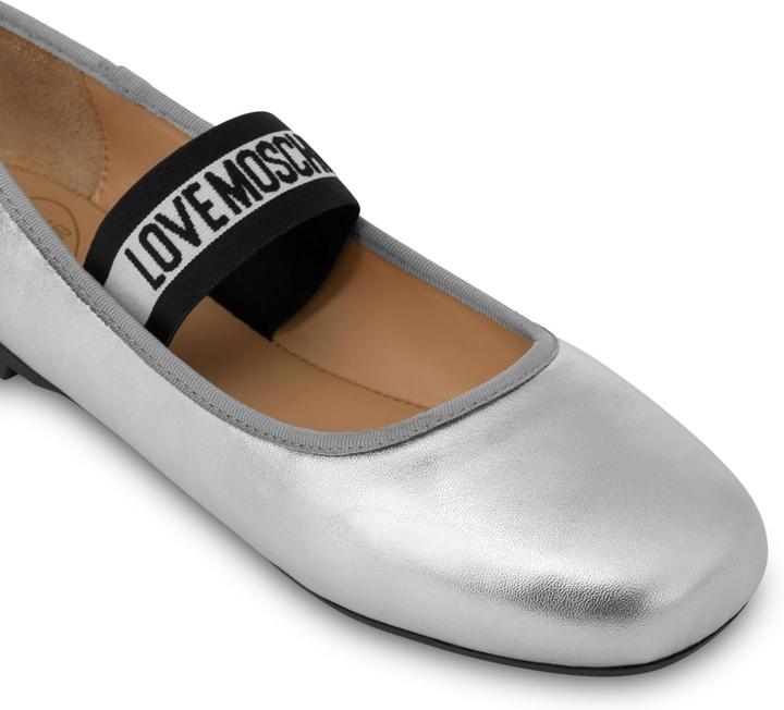 Produktbild Love Moschino Gelaminierte Ballerinas mit scharfen Details (39)