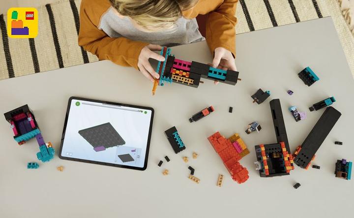 Produktbild LEGO Der Enderman-Turm (LEGO Minecraft)