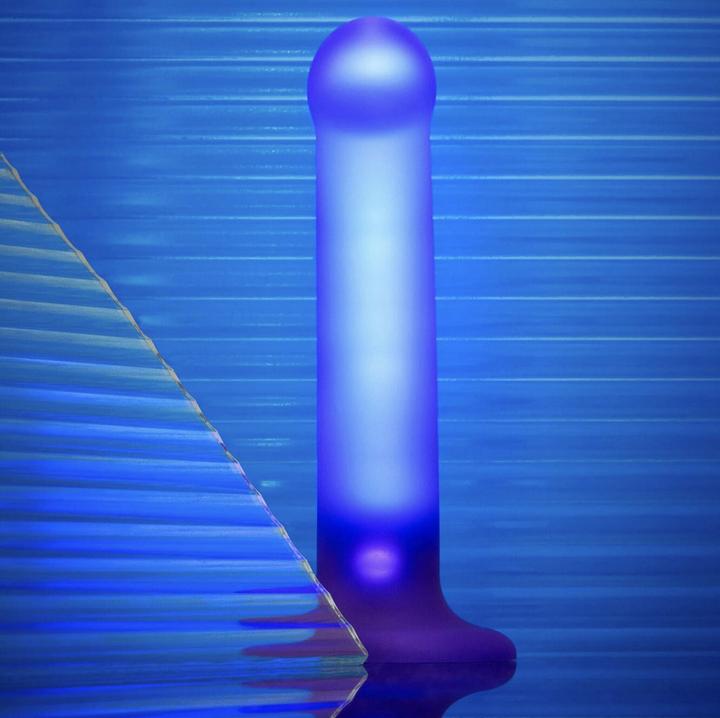 Image du produit Strap-on-me Glow-Led Dildo (M)